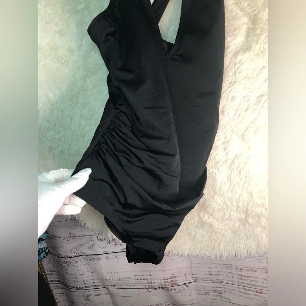 VENUS Elegant Black Swimsuit size 18 NWOT